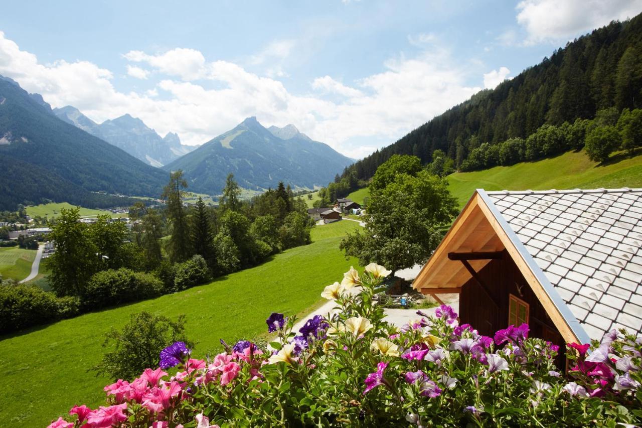 Gasthof Groebenhof Fulpmes Exterior photo